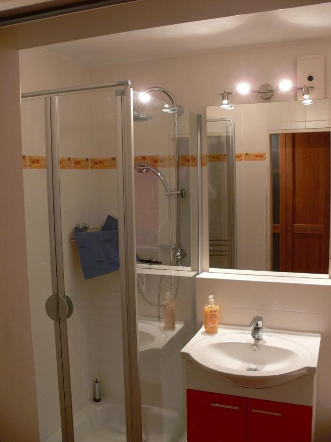 Ferienwohnung Am Goldbach Pool Sauna أوبيرميسلشتاين المظهر الخارجي الصورة